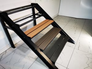 Schody C systém voľnostojace 100 x 27 cm drevené stupne/cena je uvádzaná za jeden stupeň . cena x - + požadovaný počet stupňov